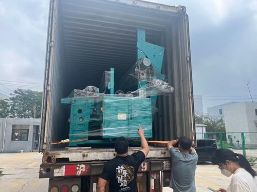 Ceres Machinery skickar flera mattklippningsmaskiner till Indien och Egypten